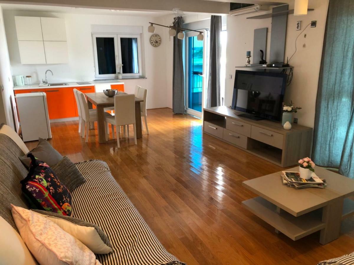 Apartment Nicole Novalja Eksteriør billede