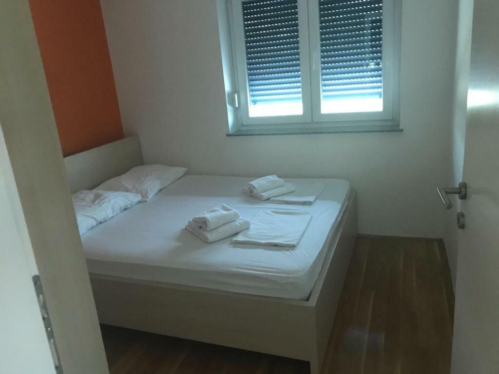 Apartment Nicole Novalja Eksteriør billede